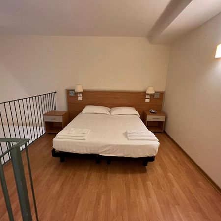 Domus Stella Maris - Casa Per Ferie Hotel อังโกนา ภายนอก รูปภาพ