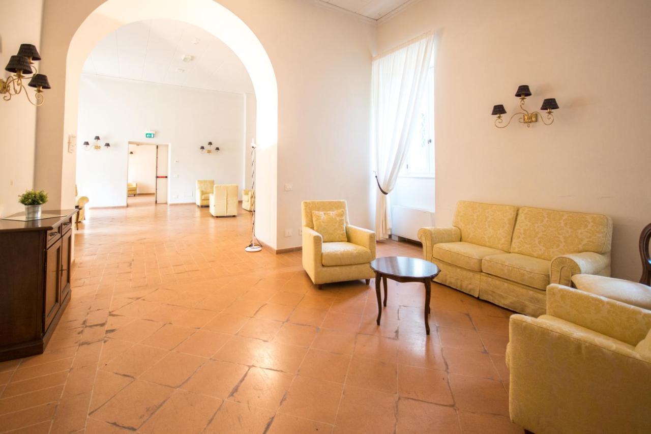 Domus Stella Maris - Casa Per Ferie Hotel อังโกนา ภายนอก รูปภาพ