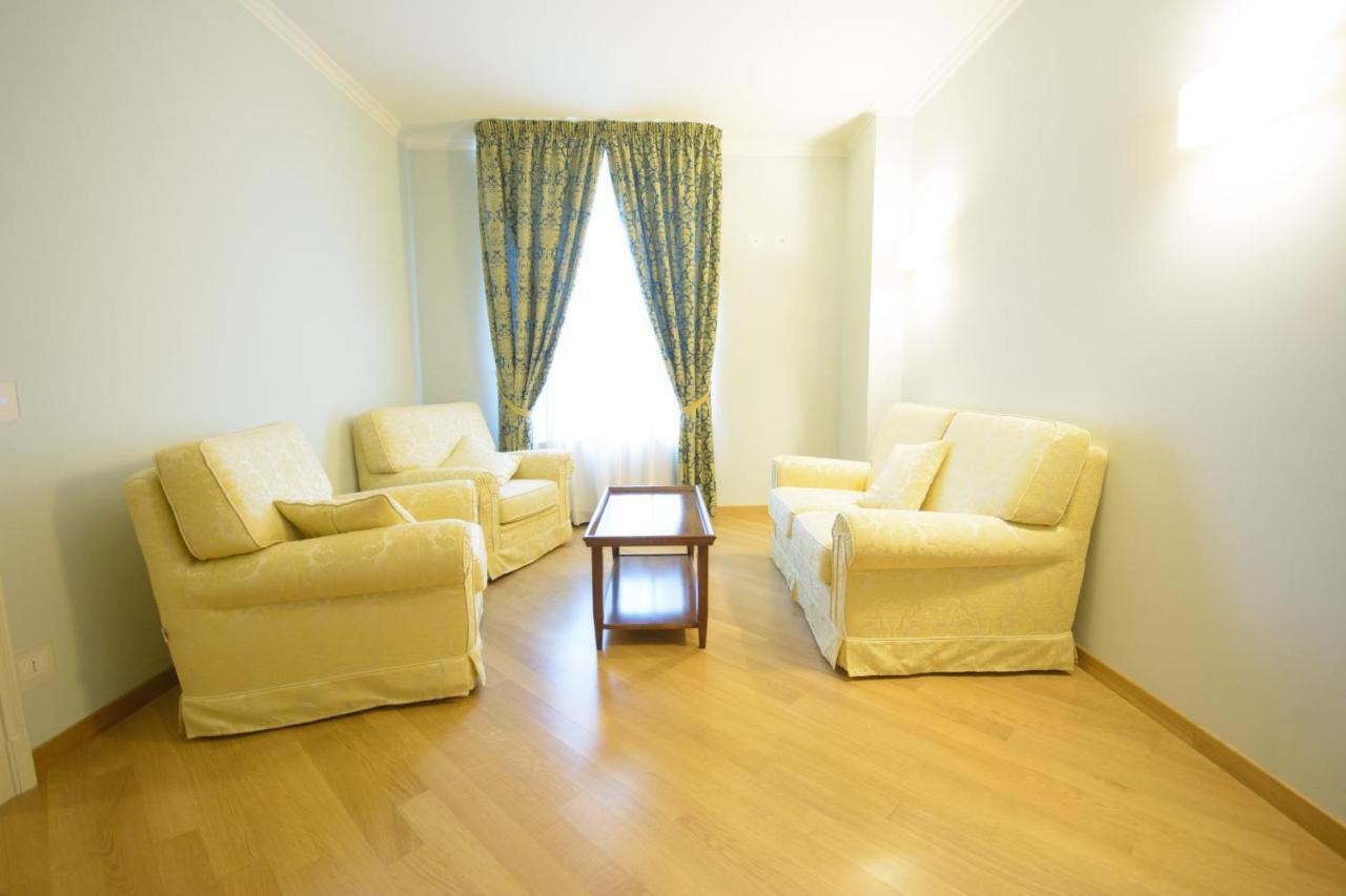 Domus Stella Maris - Casa Per Ferie Hotel อังโกนา ภายนอก รูปภาพ